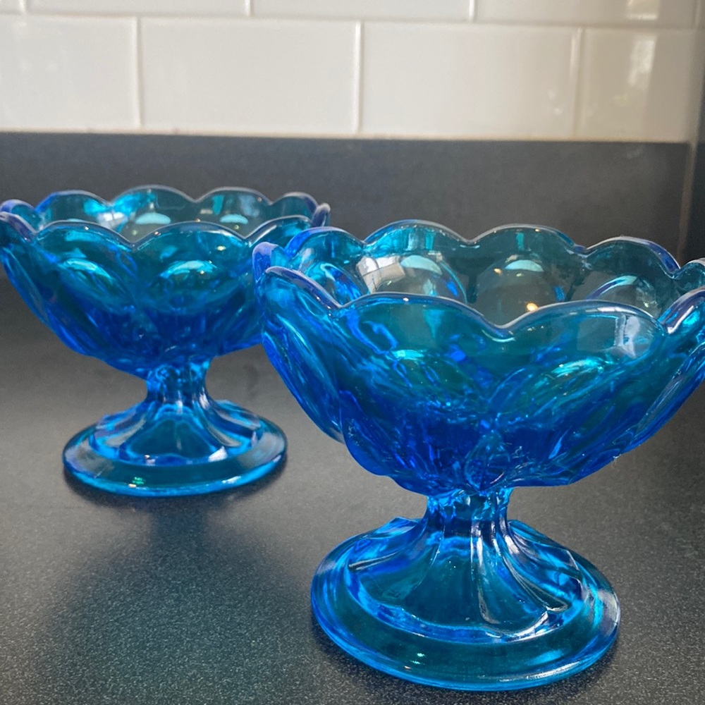 Set of two Vintage Turquoise Aqua Blue Glass Anchor Hocking Fairfield Dish